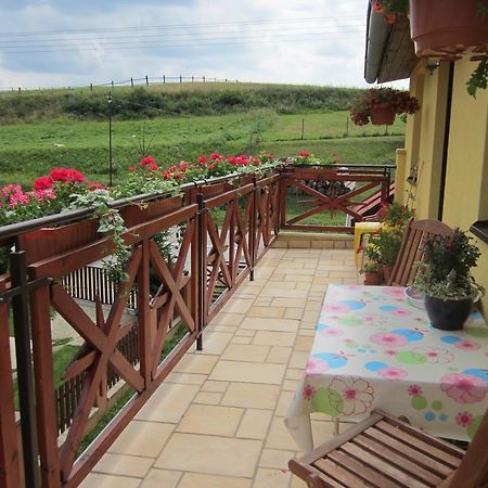 Privat Vrbov 23 Apartment Exterior photo
