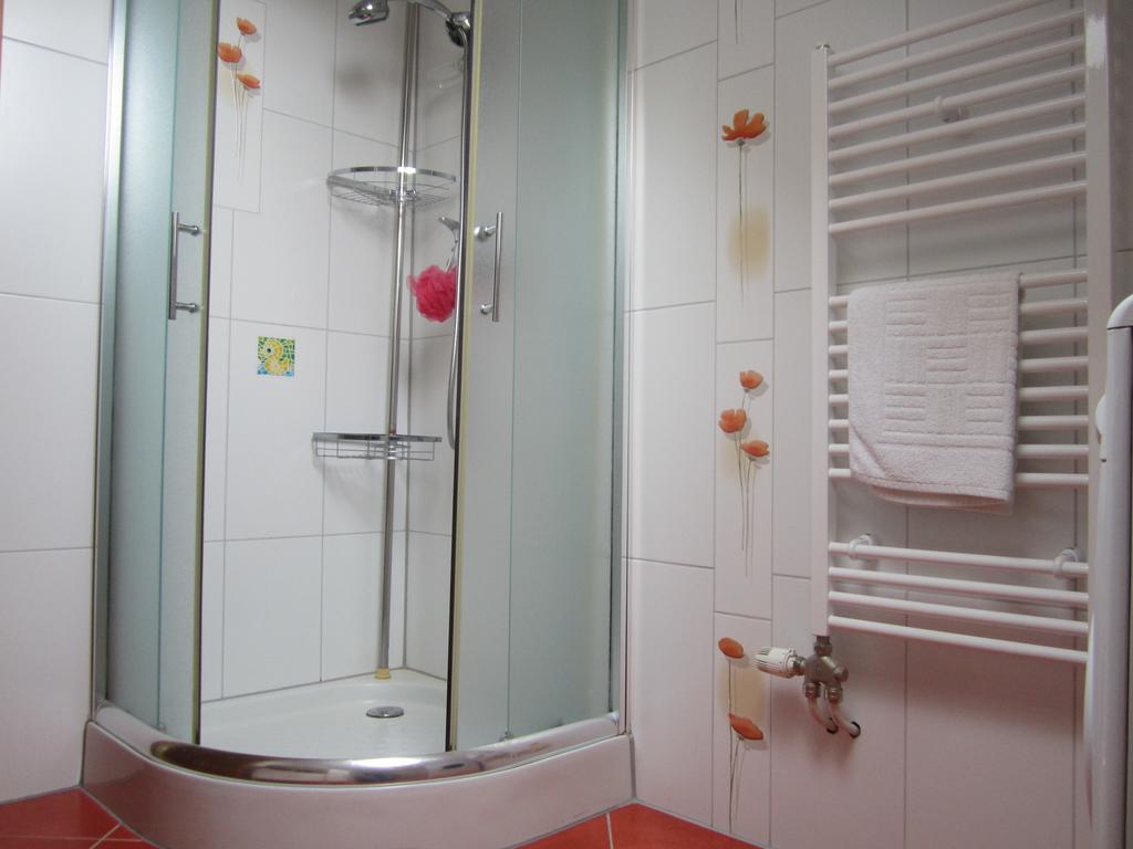 Privat Vrbov 23 Apartment Exterior photo